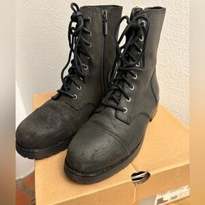 New Authentic UGG Kilmer 2 black Boots women’s size 10
